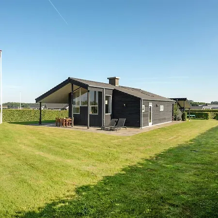 Myrte - 500m From The Sea By Interhome Nyaraló *